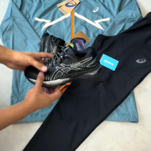 Asics Running Set • Jack + Trainingsbroek + Gel-Kayano Hardloopschoenen