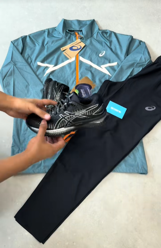 Asics Running Set • Jack + Trainingsbroek + Gel-Kayano Hardloopschoenen